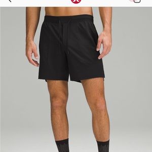 Men’s lululemon license to train linerless shorts